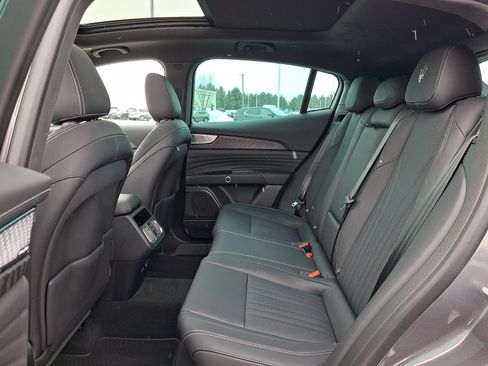 Certified 2025 Maserati Grecale Modena AWD/4WD image 4
