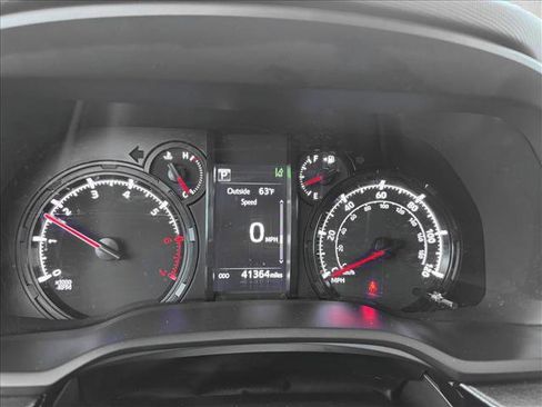 Used 2024 Toyota 4Runner SR5 image 12