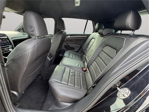 Used 2019 Volkswagen Golf R 4-Door image 38