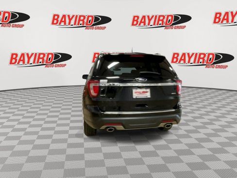 Used 2018 Ford Explorer XLT w/ Equipment Group 202A AWD/4WD image 7