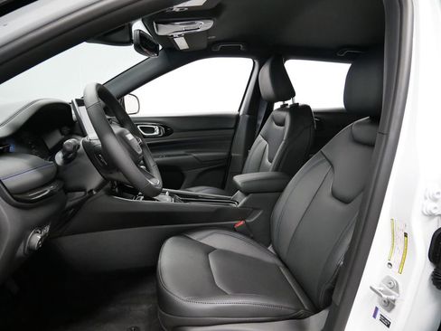 New 2026 Jeep Compass Limited AWD/4WD image 3