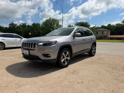 Used 2019 Jeep Cherokee Limited w/ Luxury Group