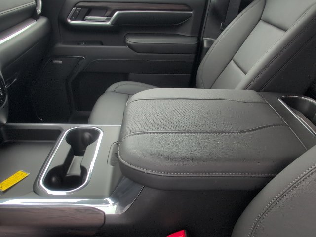 Used 2024 GMC Sierra 2500 SLT w/ SLT Convenience Package AWD/4WD image 32