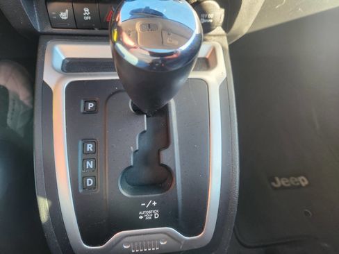 Used 2015 Jeep Compass High Altitude image 14