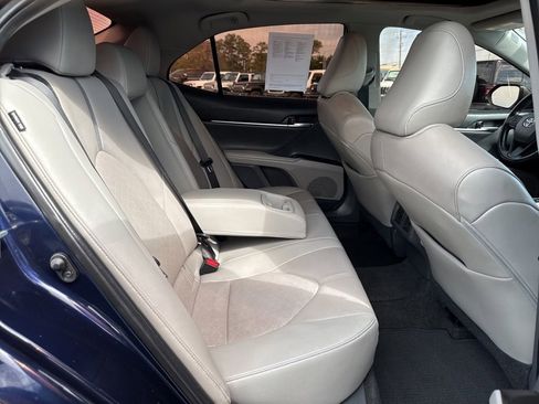 Used 2021 Toyota Camry XSE image 17