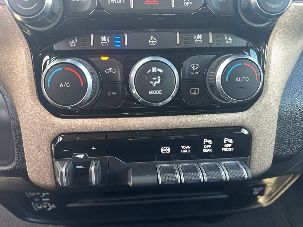 Used 2024 RAM 2500 Laramie w/ Safety Group AWD/4WD image 23