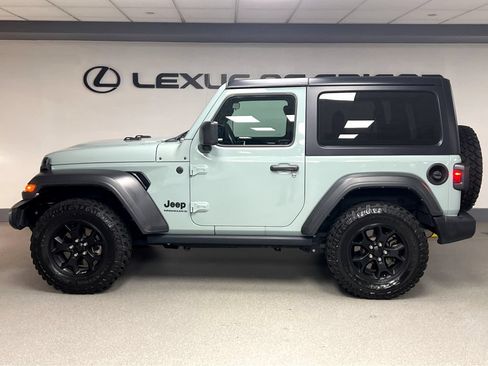 Used 2023 Jeep Wrangler Sport AWD/4WD image 4