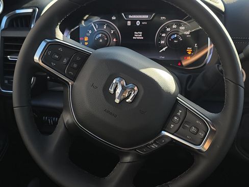 New 2026 RAM 2500 Laramie AWD/4WD image 20