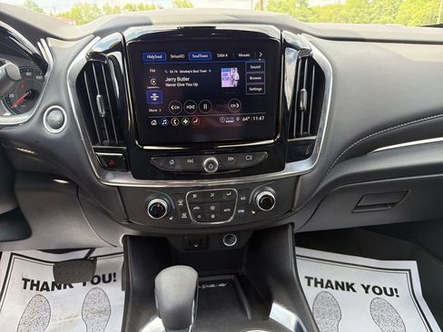Used 2023 Chevrolet Traverse LT FWD image 22