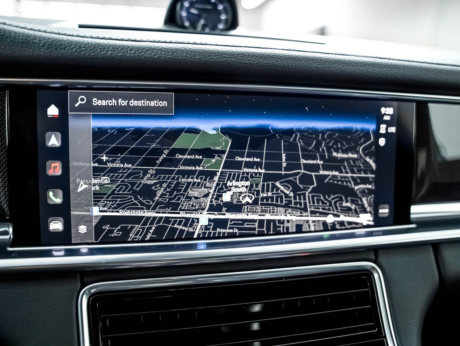 Certified 2023 Porsche Panamera 4 AWD/4WD image 24
