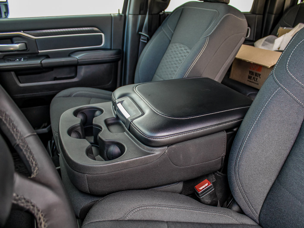 Used 2025 RAM 3500 Big Horn AWD/4WD image 23