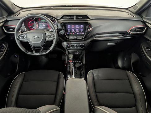 Used 2022 Chevrolet TrailBlazer RS w/ Sun and Liftgate Package FWD image 14