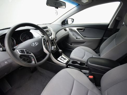 Used 2012 Hyundai Elantra GLS w/ Preferred Pkg 3 FWD image 8