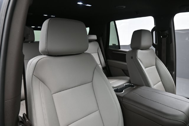 Used 2025 Chevrolet Tahoe LT w/ Comfort Package AWD/4WD image 33