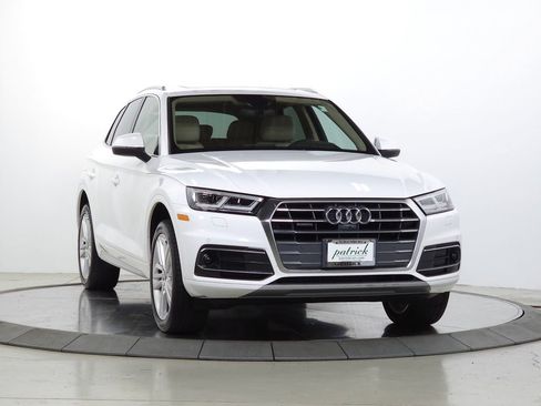 Used 2018 Audi Q5 Prestige w/ Prestige Package AWD/4WD image 1