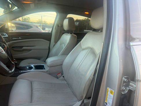 Used 2016 Cadillac SRX Luxury w/ Driver Awareness Package FWD image 10