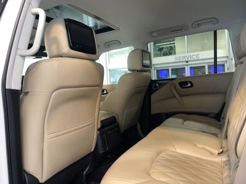 Used 2023 Nissan Armada Platinum w/ Cargo Package AWD/4WD image 6