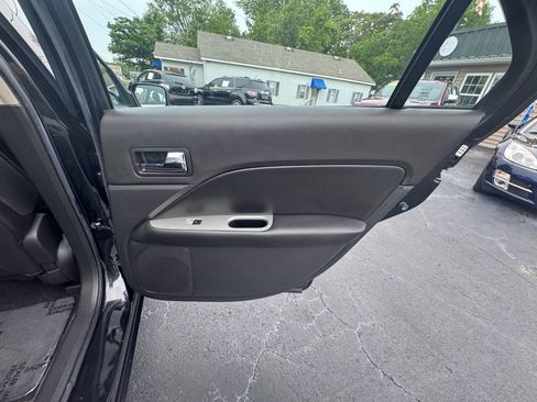Used 2010 Ford Fusion SEL FWD image 27