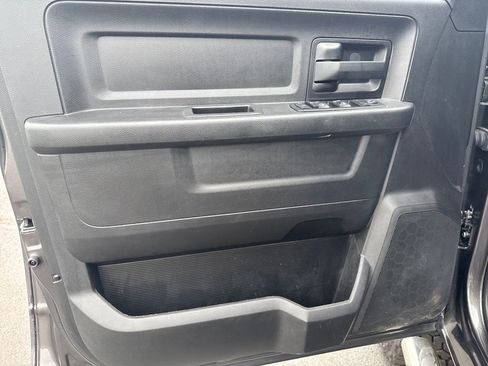 Used 2015 RAM 2500 Tradesman w/ Chrome Appearance Group image 12