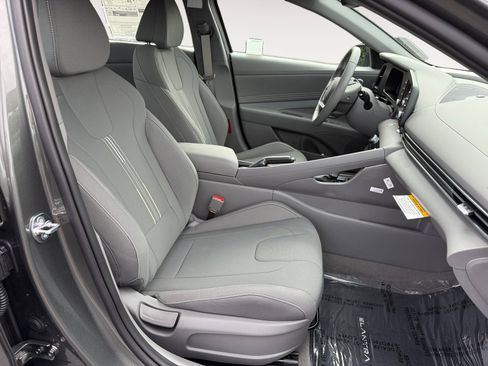 New 2026 Hyundai Elantra Sport image 19