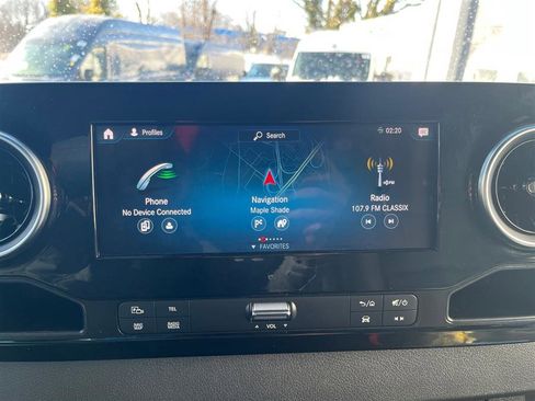 Used 2024 Mercedes-Benz Sprinter 2500 image 14