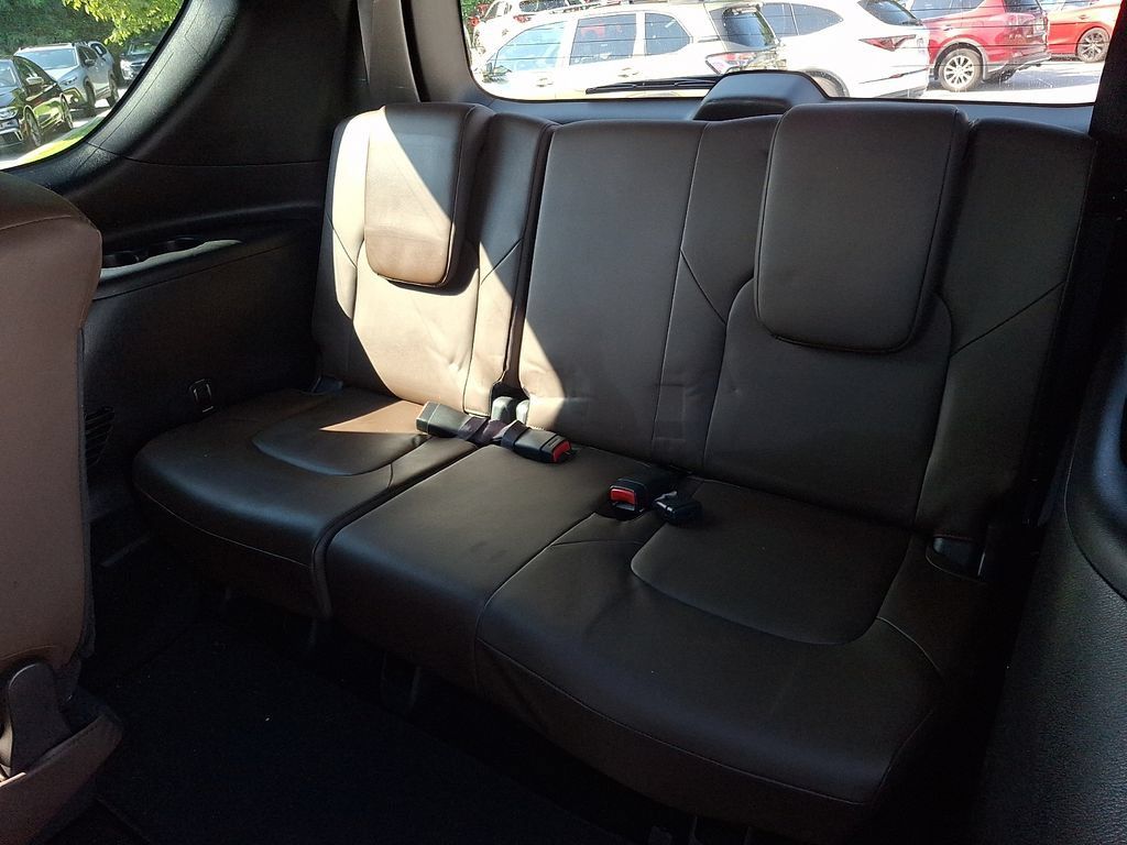 Certified 2023 Nissan Armada Platinum w/ Cargo Package AWD/4WD image 11