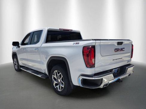 Used 2023 GMC Sierra 1500 SLT w/ SLT Premium Plus Package AWD/4WD image 5
