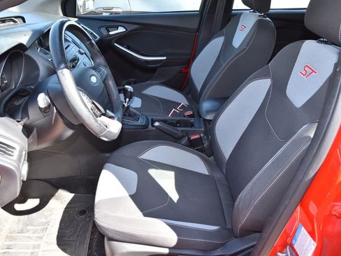 Used 2017 Ford Focus ST image 10