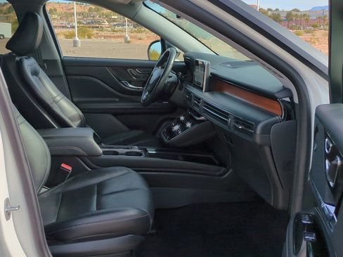 Used 2021 Lincoln Corsair Grand Touring image 31