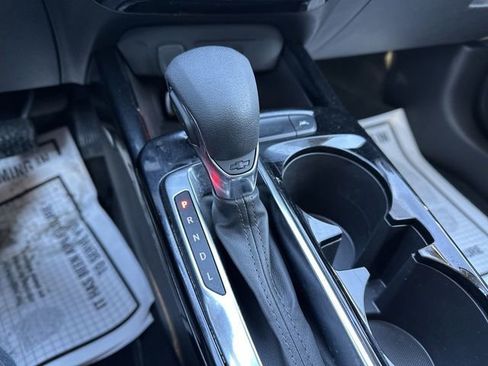 Used 2025 Chevrolet Trax LT image 15