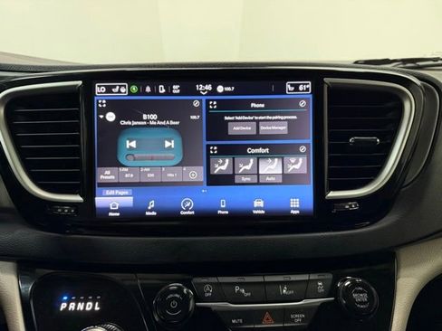Certified 2023 Chrysler Pacifica Touring-L FWD image 18