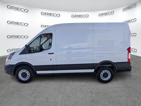 Used 2023 Ford Transit 250 Medium Roof image 4