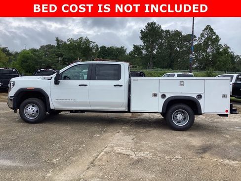 New 2025 GMC Sierra 3500 Pro w/ Convenience Package image 8