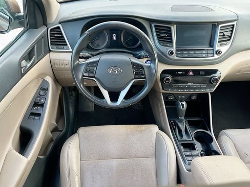 Used 2016 Hyundai Tucson Limited w/ Option Group 03 FWD image 24
