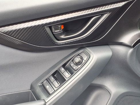 Used 2018 Subaru Crosstrek 2.0i Premium w/ Eyesight System image 4