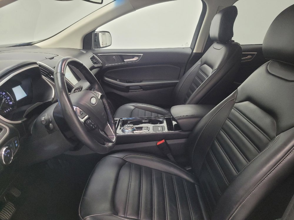 Used 2019 Ford Edge SEL w/ Equipment Group 201A FWD image 17