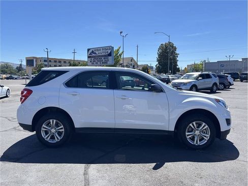 Used 2016 Chevrolet Equinox LS FWD image 6