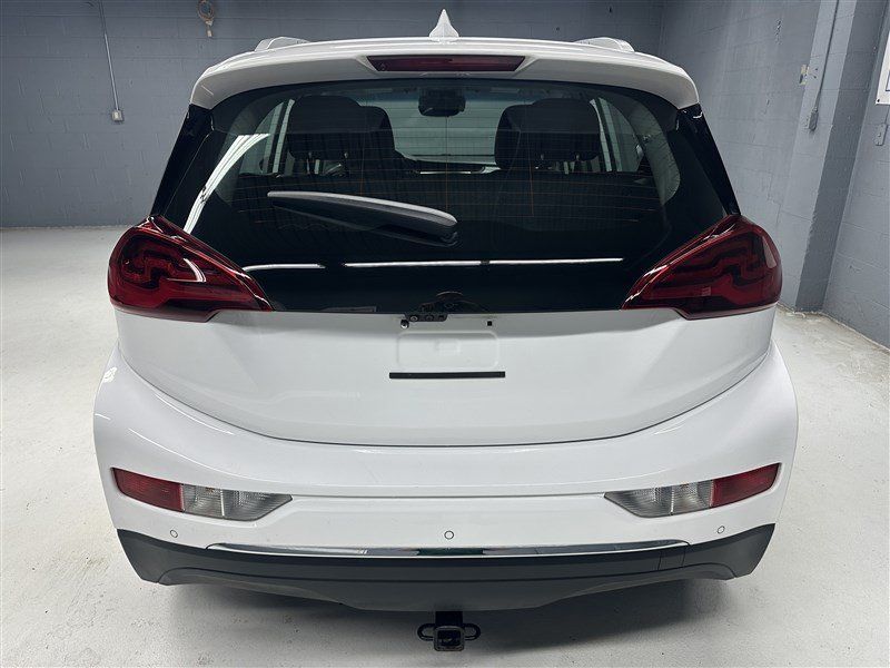 Used 2020 Chevrolet Bolt Premier w/ Infotainment Package FWD image 6