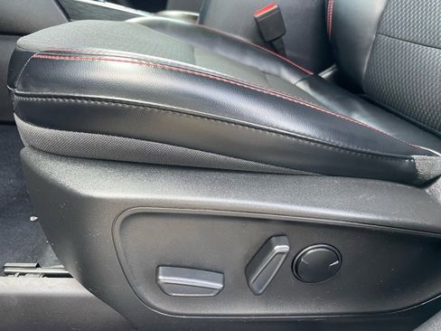 Used 2023 Ford Escape ST-Line image 11