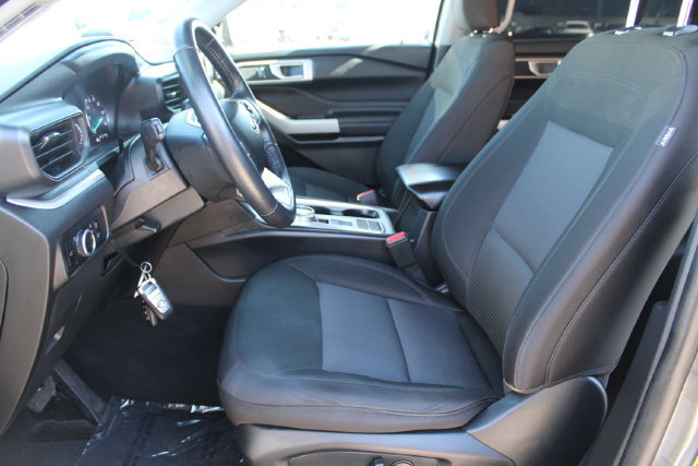 Used 2023 Ford Explorer XLT RWD image 33