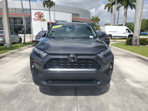 Used 2023 Toyota RAV4 XLE Premium FWD image 8
