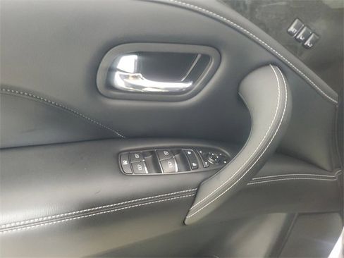 Used 2022 INFINITI QX80 Luxe w/ Cargo Package image 18