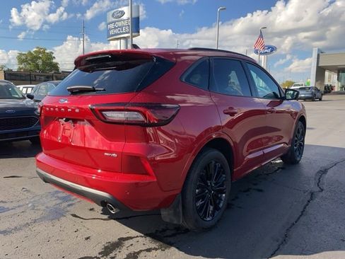 Certified 2024 Ford Escape ST-Line Elite w/ Premium Technology Package image 5