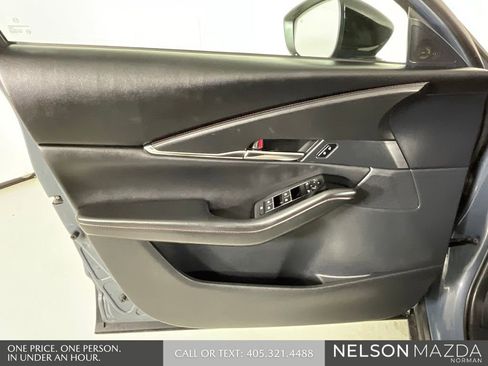 Certified 2025 MAZDA CX-30 AWD 2.5 S w/ Preferred Package image 20