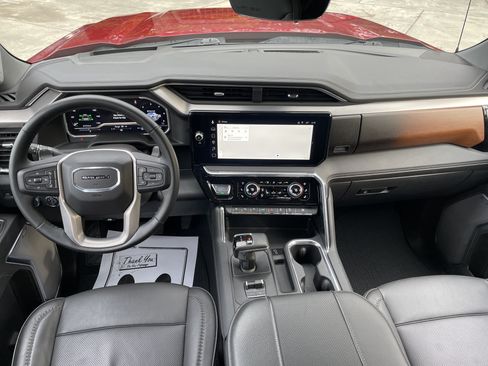 Used 2024 GMC Sierra 1500 Denali w/ Technology Package AWD/4WD image 27