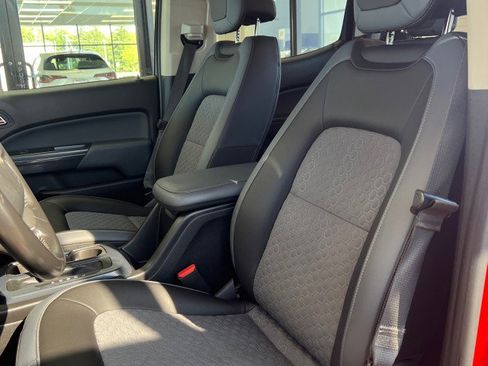 Used 2018 Chevrolet Colorado Z71 image 8