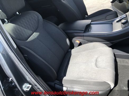 Used 2021 Hyundai Palisade SE FWD image 23