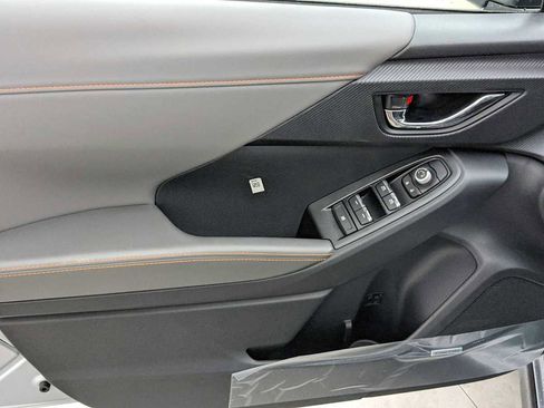 New 2025 Subaru Crosstrek 2.5i Limited image 14