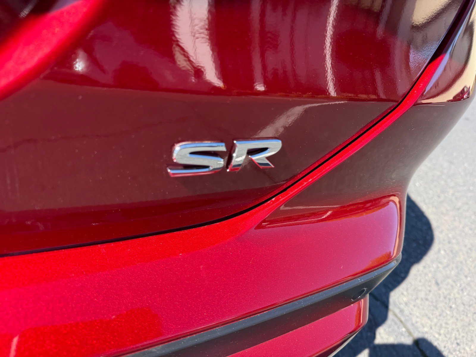 Used 2024 Nissan Kicks SR FWD image 5