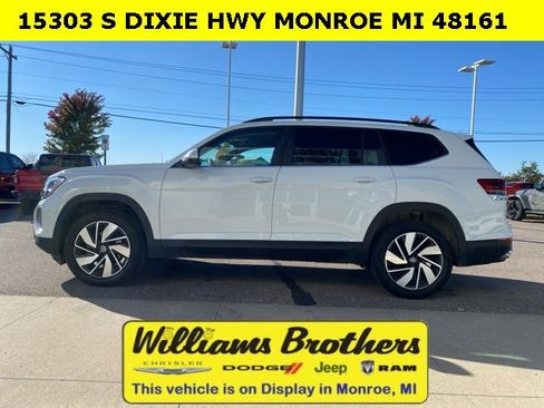 Used 2024 Volkswagen Atlas SE image 8